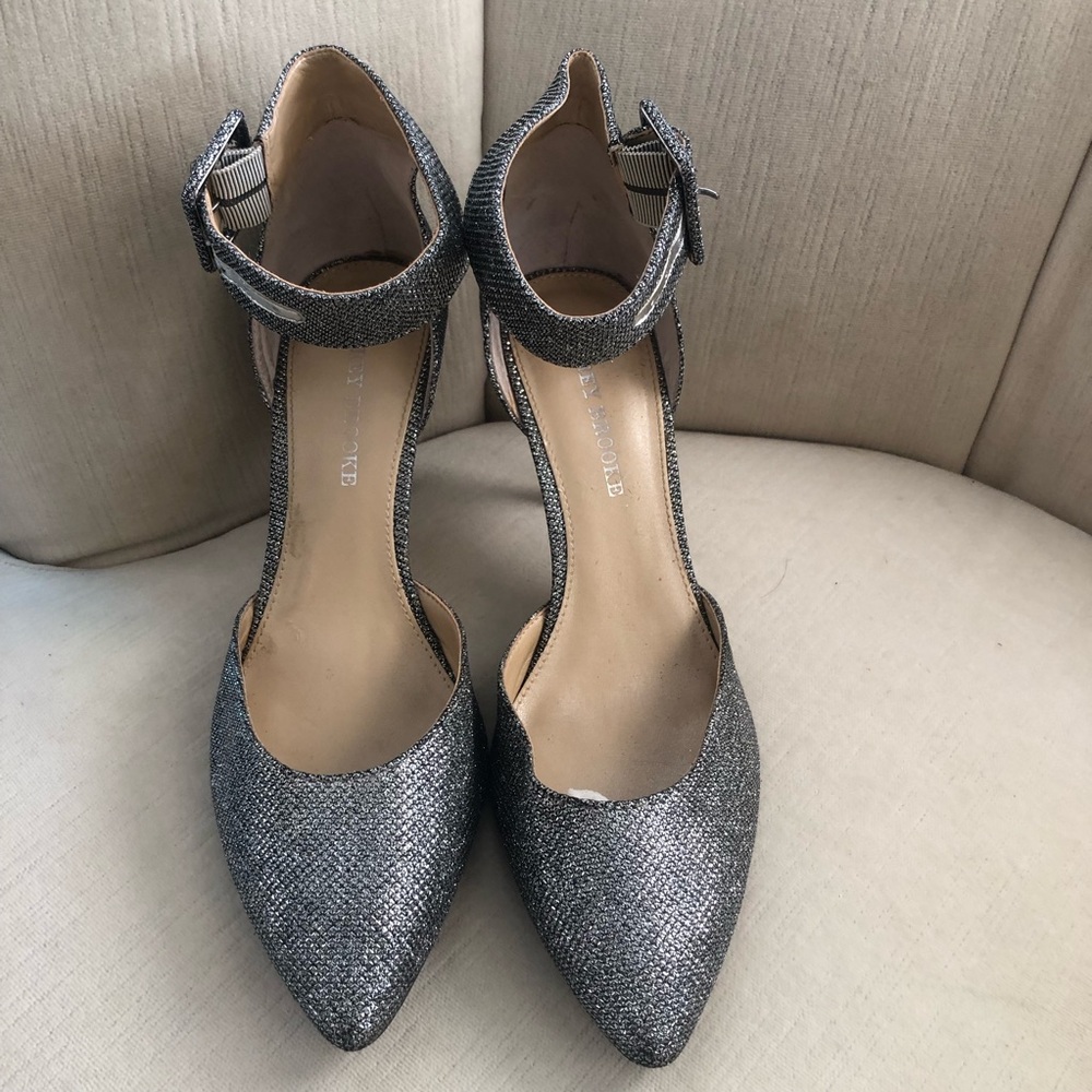 Pewter color, 3 inch heels, in excellent condition, buckles at the ankle